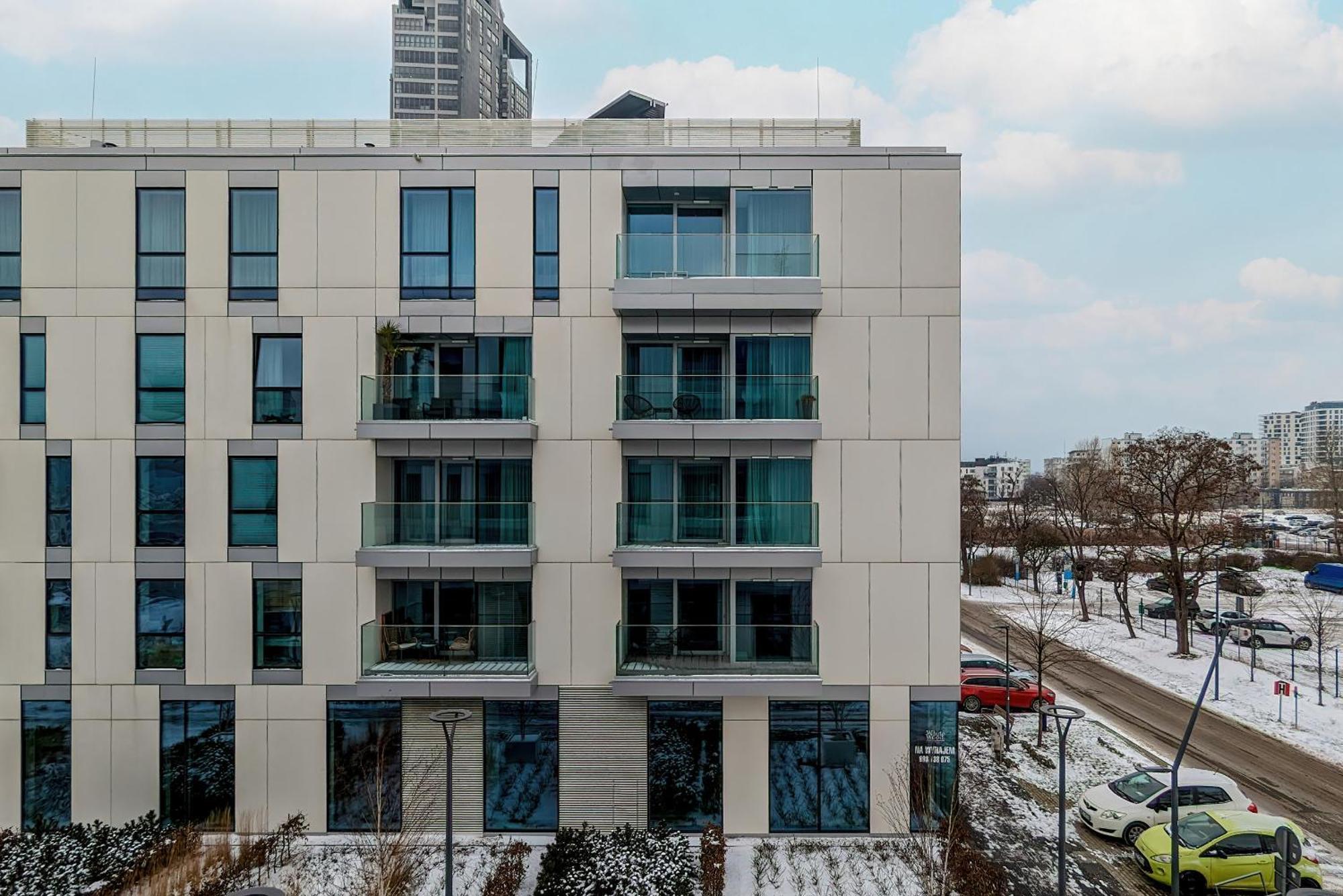 Port Marine With Sea View By Renters Apartment Gdynia